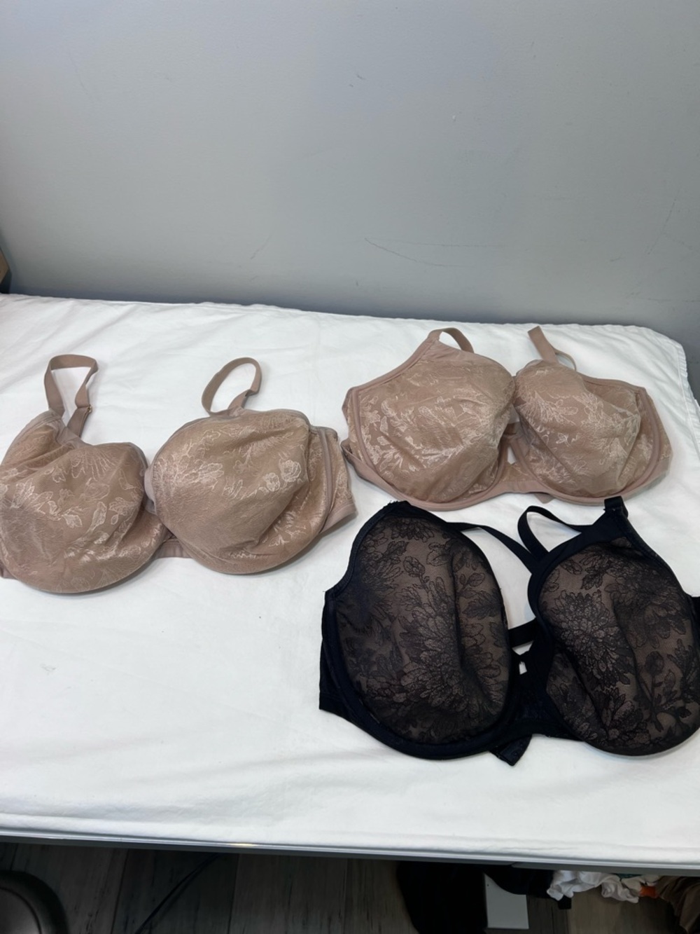 Lot of 3 Soma Lightest Lift Perfect Coverage bras 42DDD F NUDE TAN BLACK